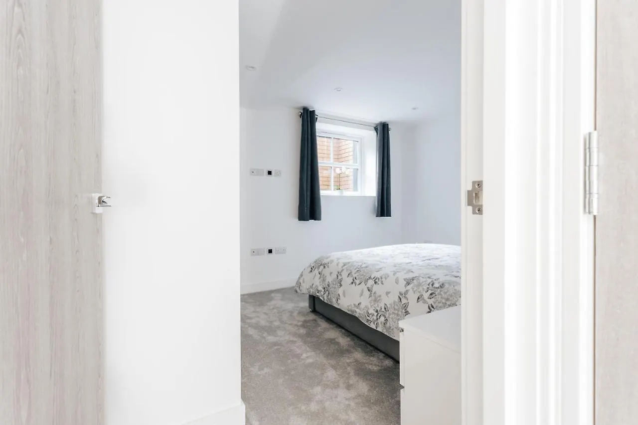 Lejlighed Contemporary Two Bedroom Duplex - Secluded Residence With Parking In A Prime Central Location Bournemouth Storbritannien